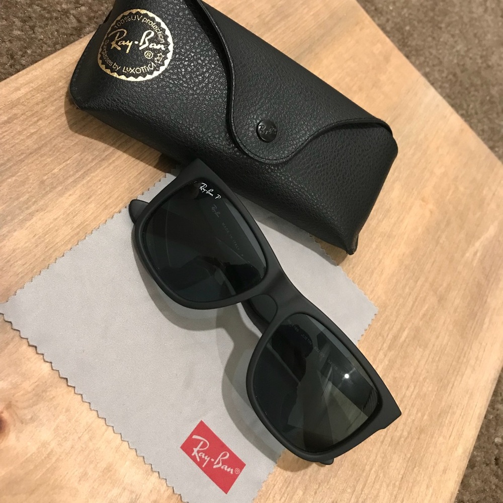 Ray Ban Justin classics polarized sun glasses